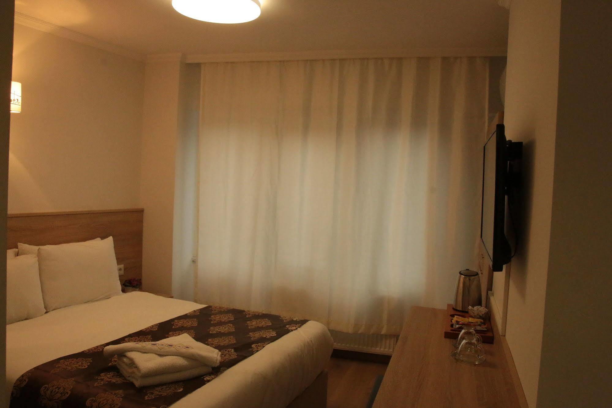 Ixir Hotel Istanbul Exteriör bild
