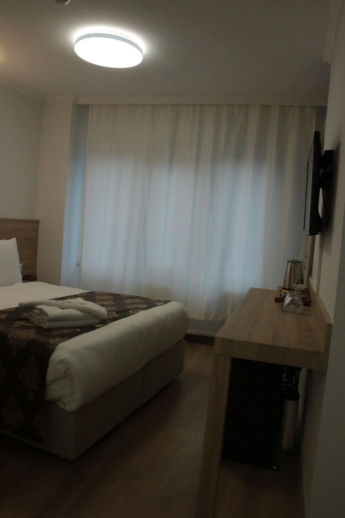 Ixir Hotel Istanbul Exteriör bild